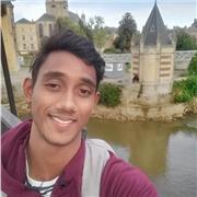 Vous recherchez un professeur d'anglais ? Je suis bilingue d'origine Mauricienne capable de comprendre le Français et L'anglais !